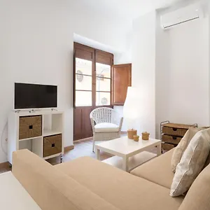 santiago-premium-loft-i.hotelsinnerja.org/