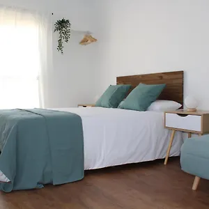 brand-new-studio-w-garage-and-terrace-close-to-city-centre.hotelsinnerja.org/